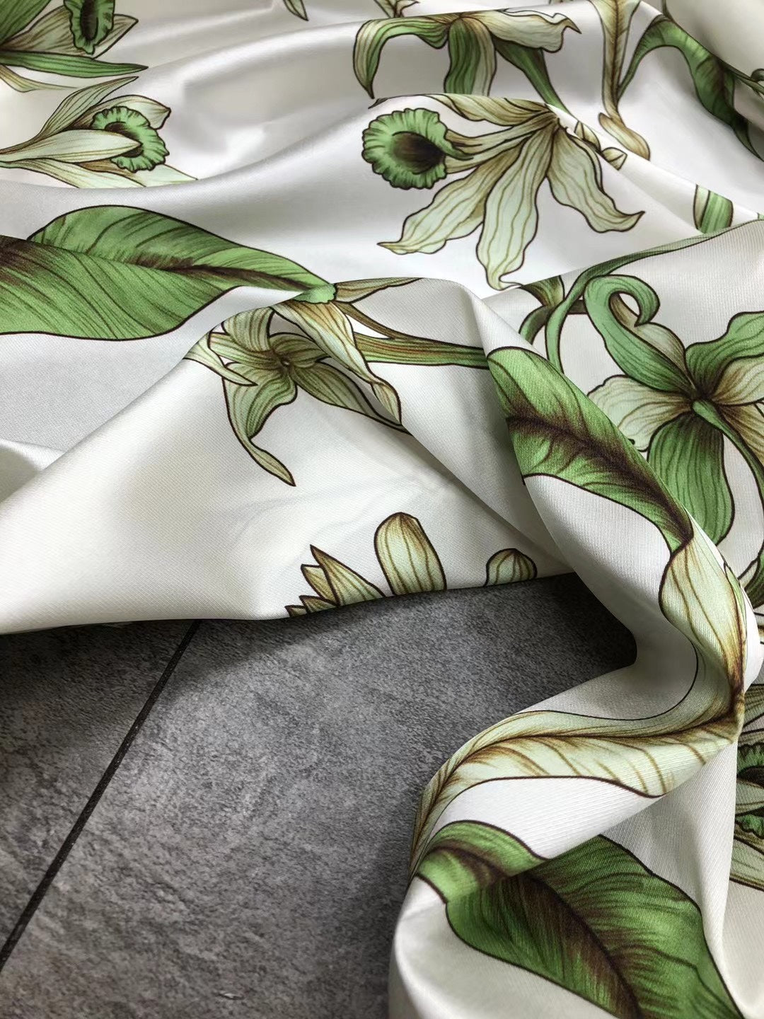 BUBBDL - 21 Momme Green Leaves on White Background Digital Print Stretch Silk Satin Fabric - 140cm wide by the Yard