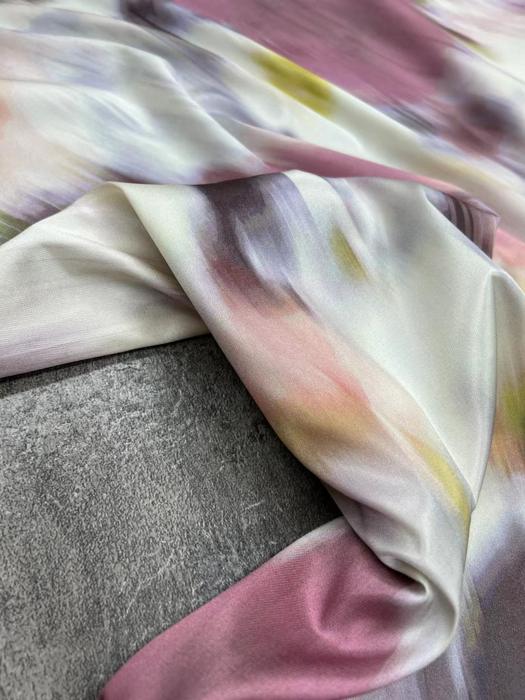 BUBCYR - 21 Momme Blurred Style Digital Print Stretch Silk Satin Fabric - 140cm wide by the Yard