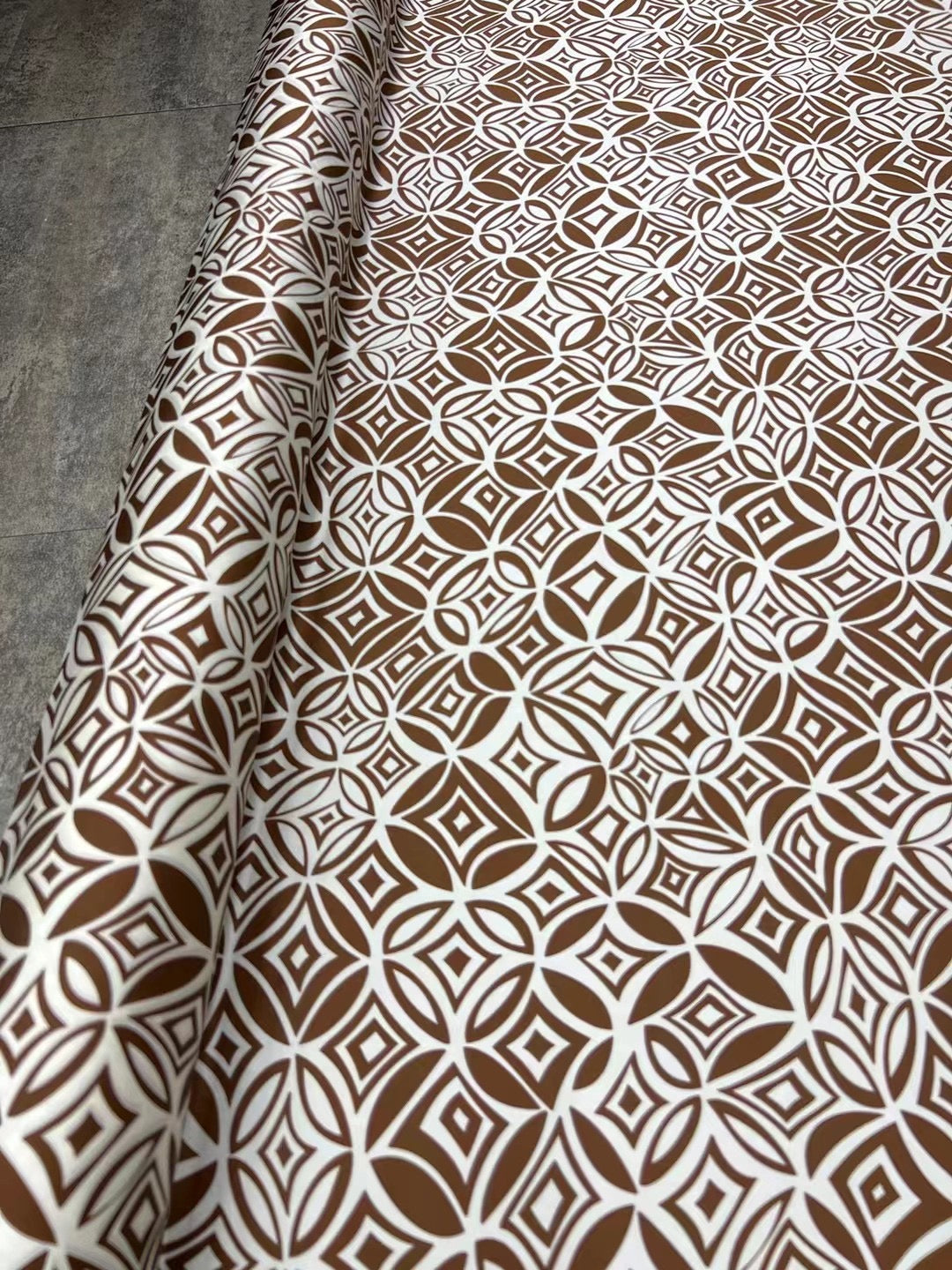 BUBFGQ - 21 Momme Retro Copper Coin Pattern Digital Print Stretch Silk Satin Fabric - 140cm wide by the Yard