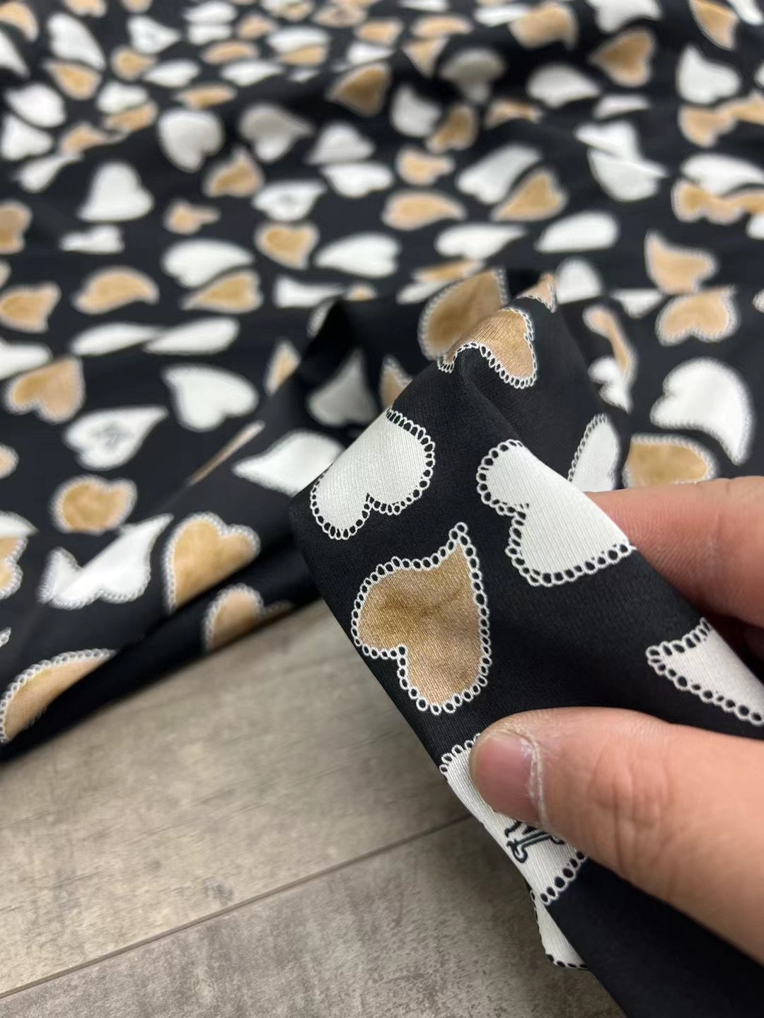 BUBHDX - 21 Momme   Heart Shape Digital Print Stretch Silk Satin Fabric - 140cm wide by the Yard