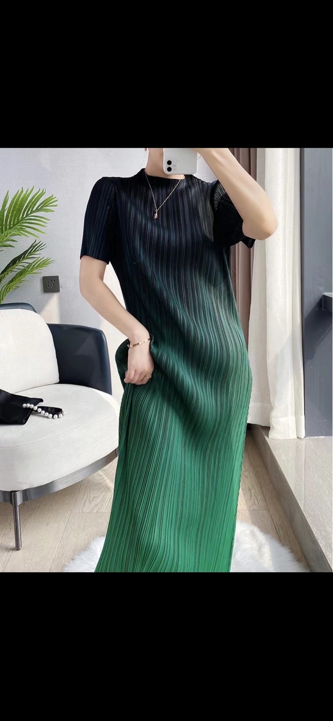 BUBLJB - 21 Momme Green Gradient Color  Digital Print Stretch Silk Satin Fabric - 140cm wide by the Yard