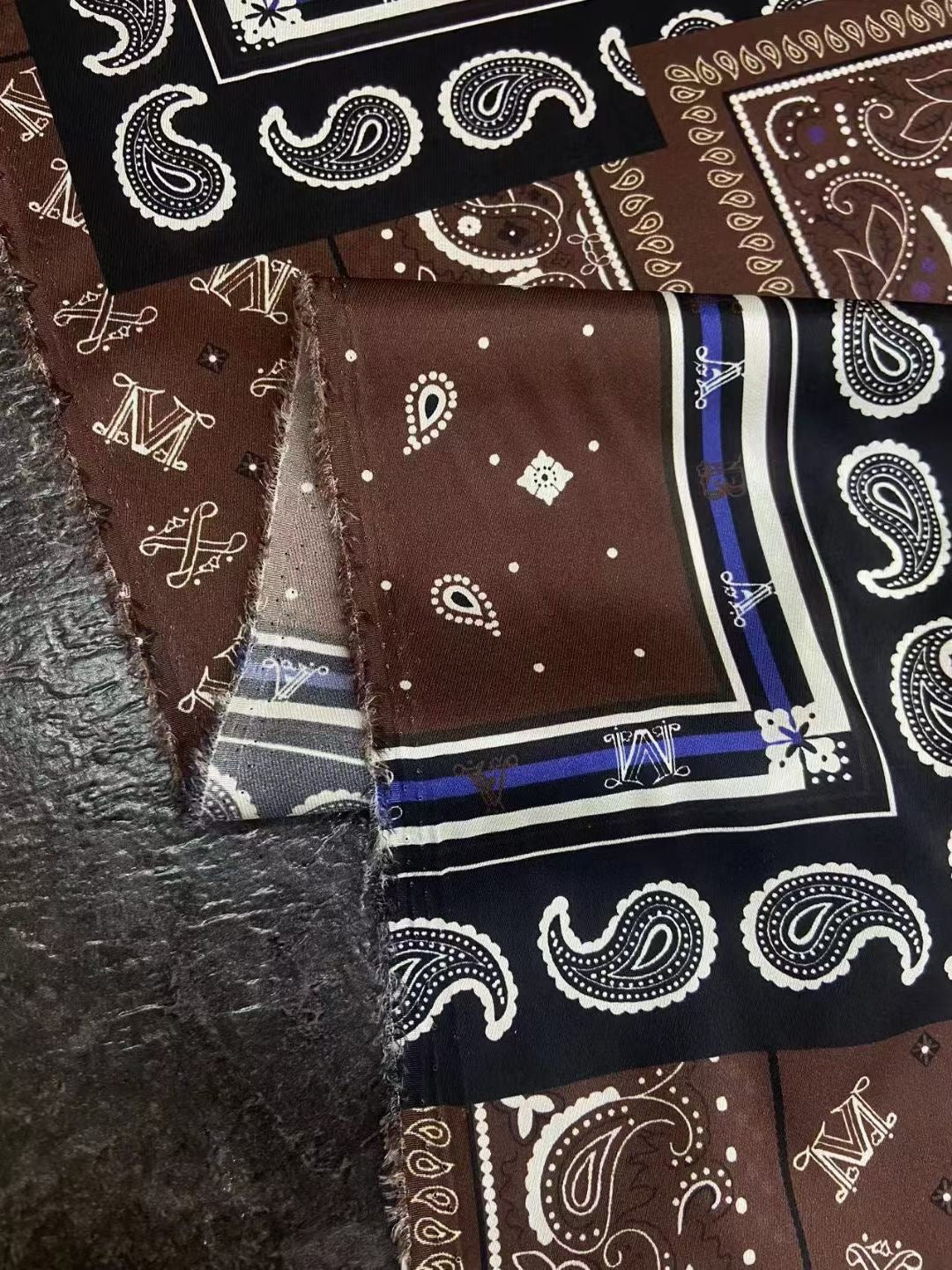 BUBYGH - 21 Momme Cashew Flower Digital Print Stretch Silk Satin Fabric - 140cm wide by the Yard