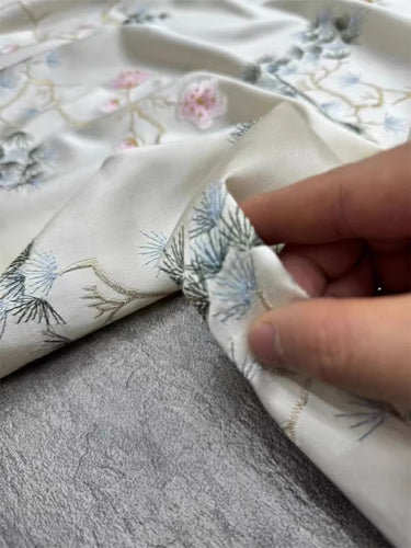 CJZGCXMH - Embroidered 100% silk satin fabric, 30 momme, 140cm wide, sold by the yard