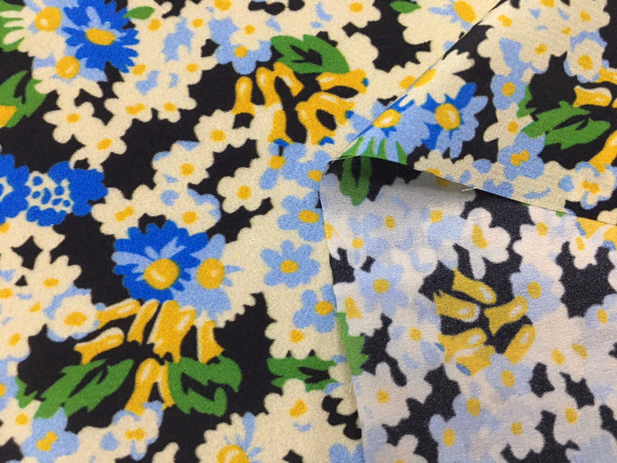 DOBSUI - 19 Momme Small Florals Pattern Digital Print Stretch Silk Satin Fabric - 140cm wide by the Yard