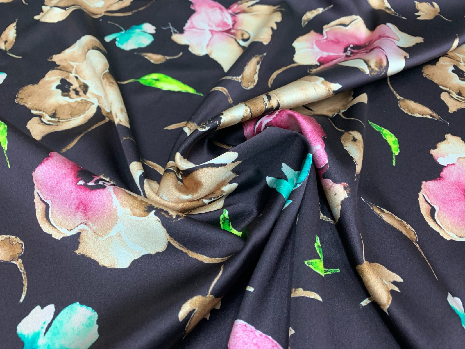 HOUDAI - 19 Momme Postmodern Style Black Background Big Rose Pattern Digital Print Stretch Silk Satin Fabric - 108cm wide by the Yard