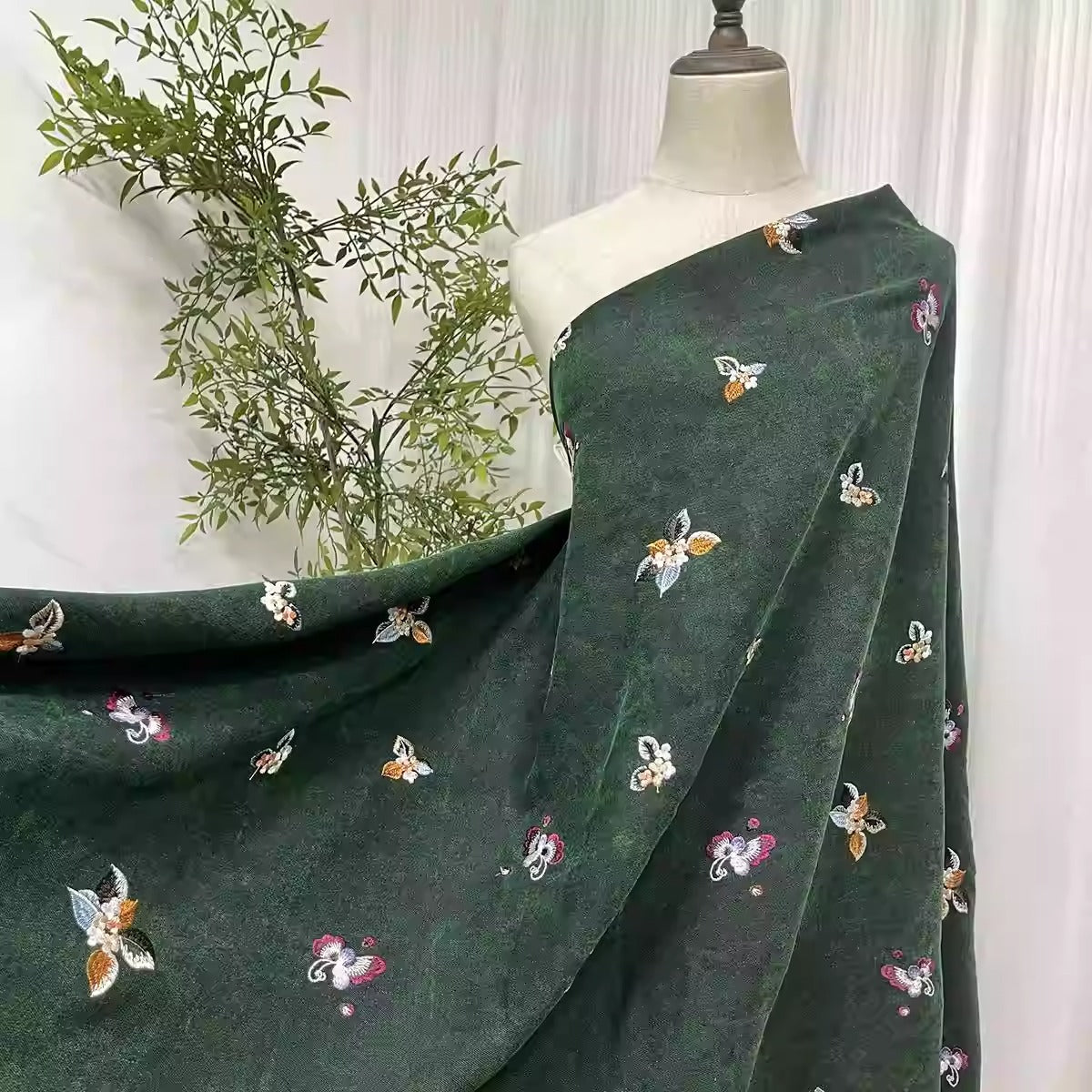 XYZCSCXHD - Embroidered Tussah Mud Silk, Green Butterfly 60 Momme 110cm wide by the Yard