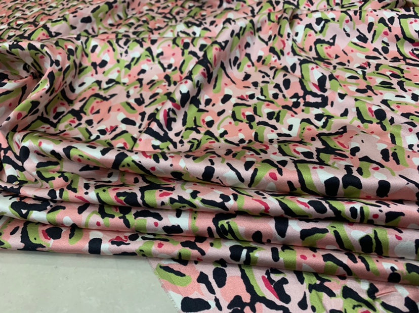 YEXIBA - 19 Momme Wild Leopard Print Pattern Digital Print Stretch Silk Satin Fabric - 108cm wide by the Yard