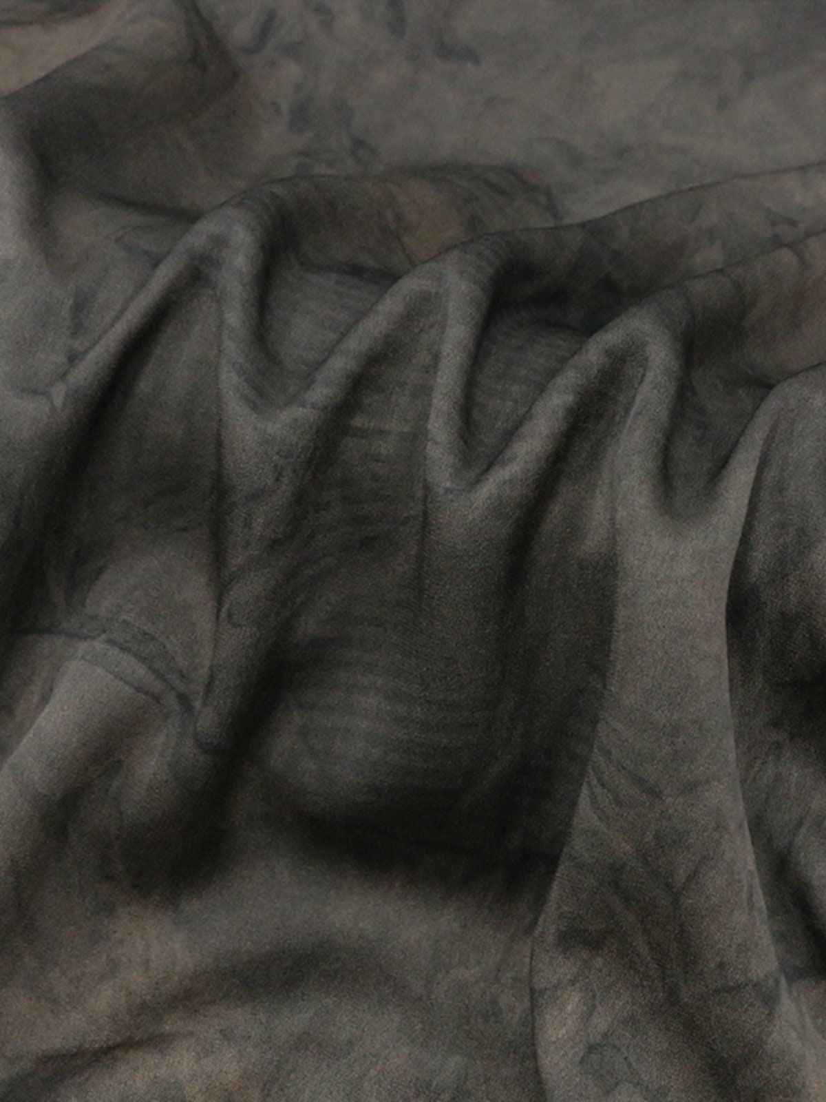 KAOLA - 30 Momme Handmade Double-Sided Satin Plant Mud Tie-dyed Fragrant Cloud Yarn  Fabric - 100cm by the Yard