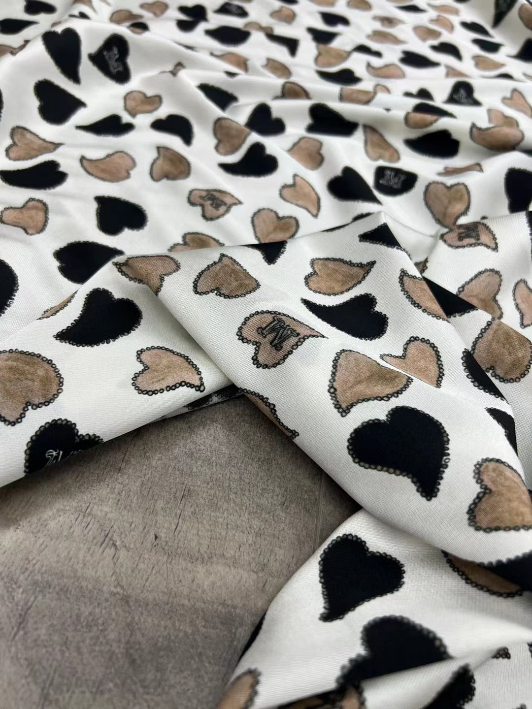 BUBHDX - 21 Momme   Heart Shape Digital Print Stretch Silk Satin Fabric - 140cm wide by the Yard