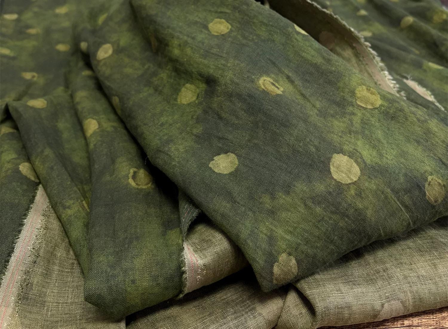 BJIUMO - 100% Linen, Vintage Green Yellow Digital Print, 200 gram 135cm wide by the Yard