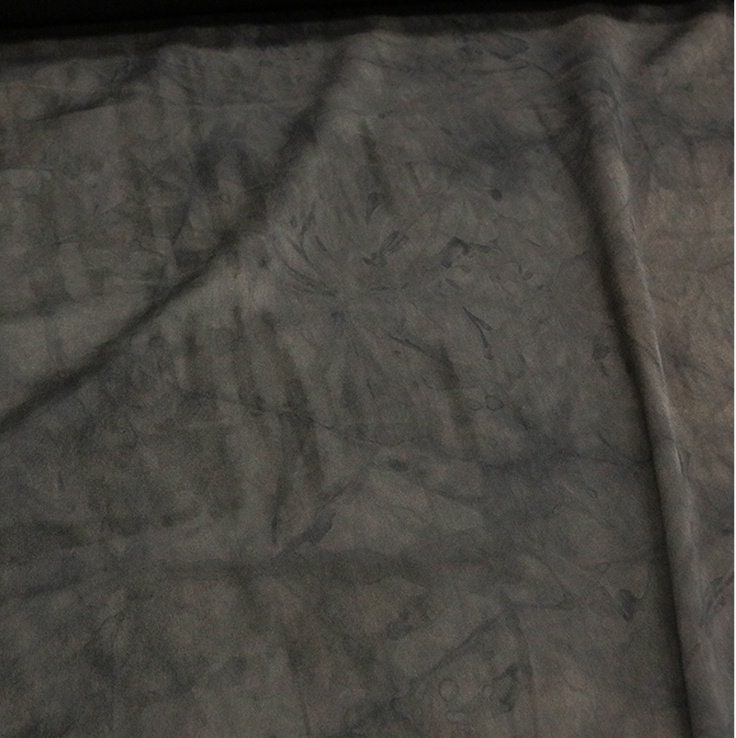 KAOLA - 30 Momme Handmade Double-Sided Satin Plant Mud Tie-dyed Fragrant Cloud Yarn  Fabric - 100cm by the Yard