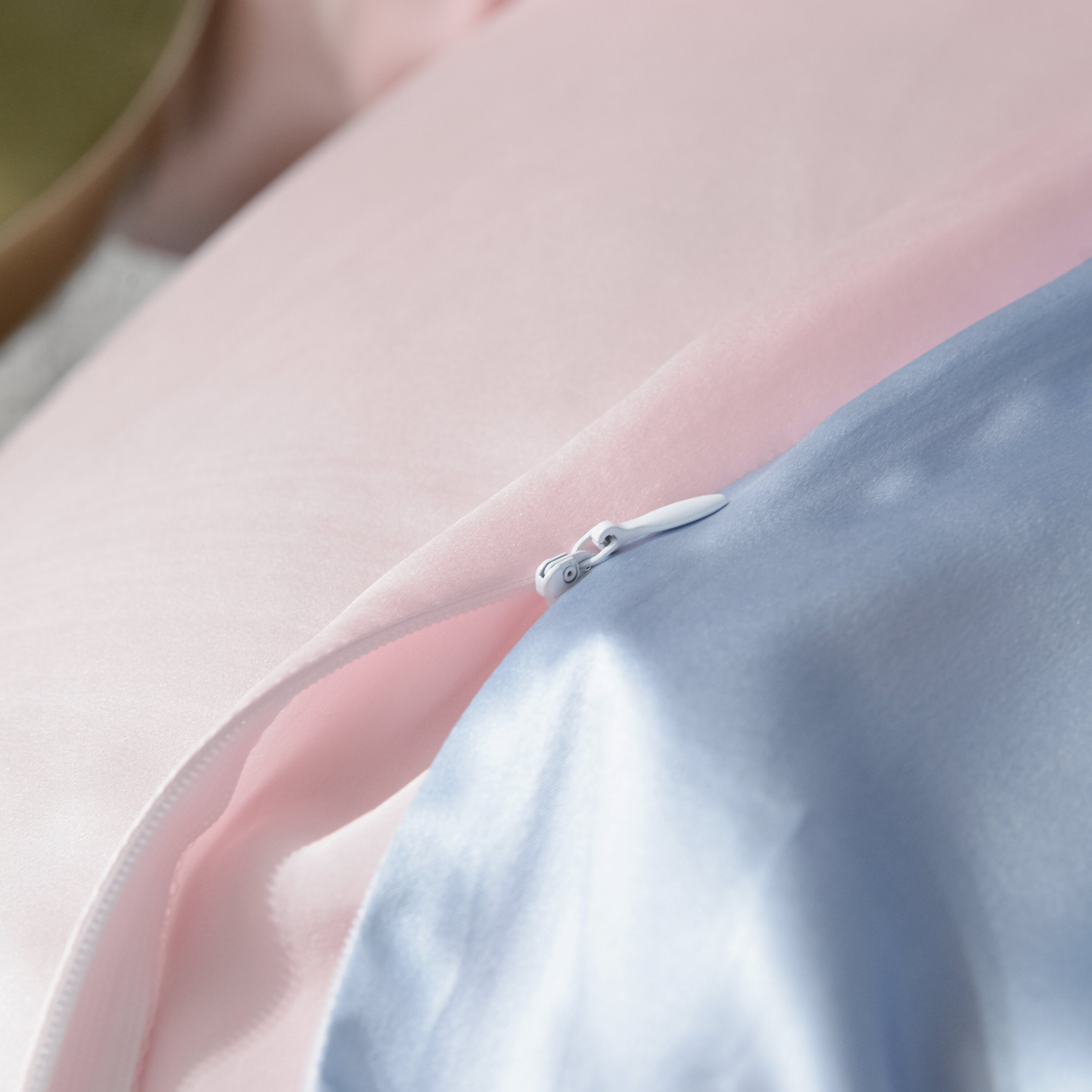 Pure silk duvet cover in sky blue and Anna pink, 22mm smooth, natural, sleep beauty Silk Bedding for King, queen, custom size.