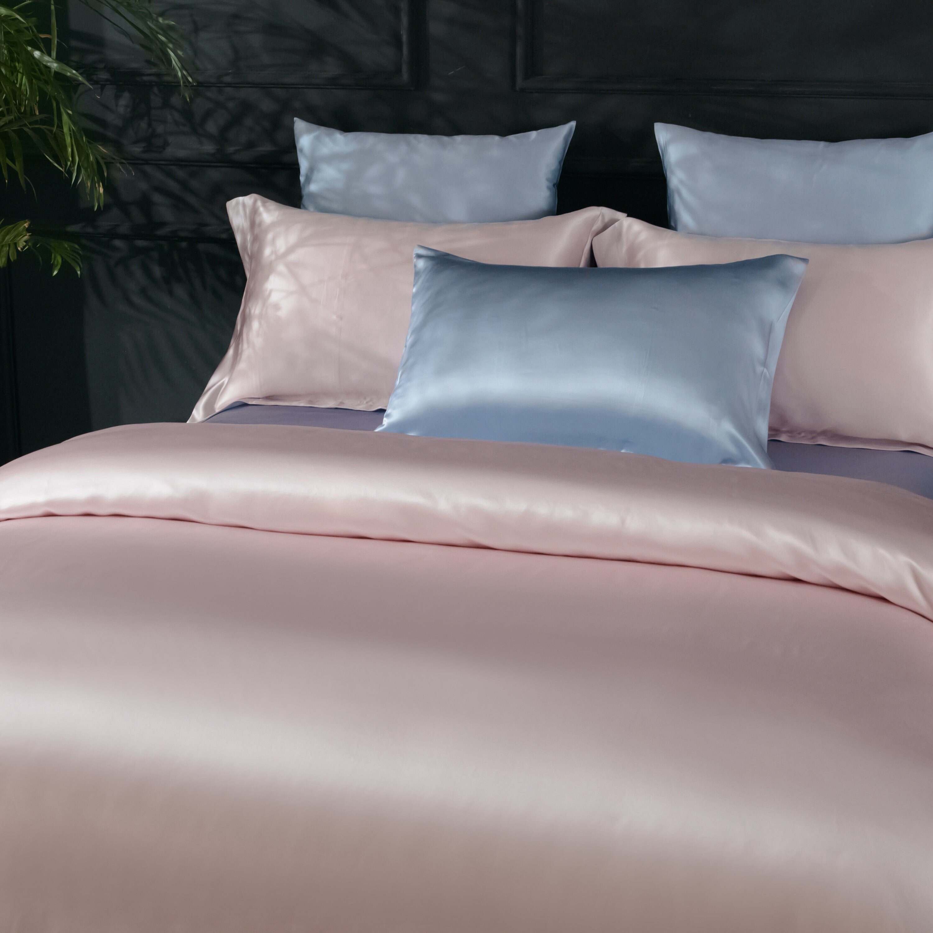 Pure silk duvet cover in sky blue and Anna pink, 22mm smooth, natural, sleep beauty Silk Bedding for King, queen, custom size.