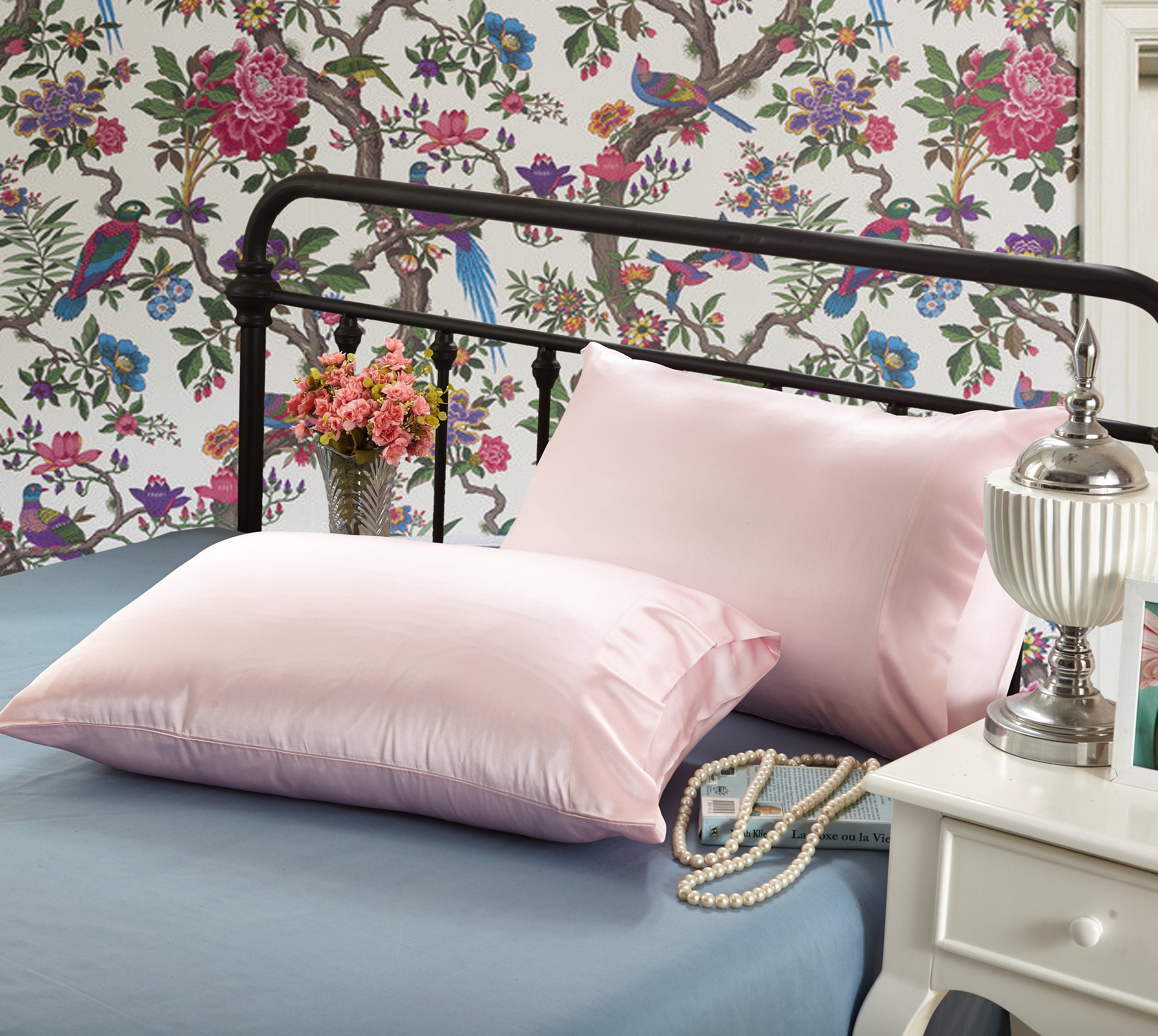 22mm Silk Pillowcase,  Handmade with 100% 6A Pure Silk, Beauty Sleep Anti Ageing/Wrinkles, for King, Queen, Customized sizes Bedding.