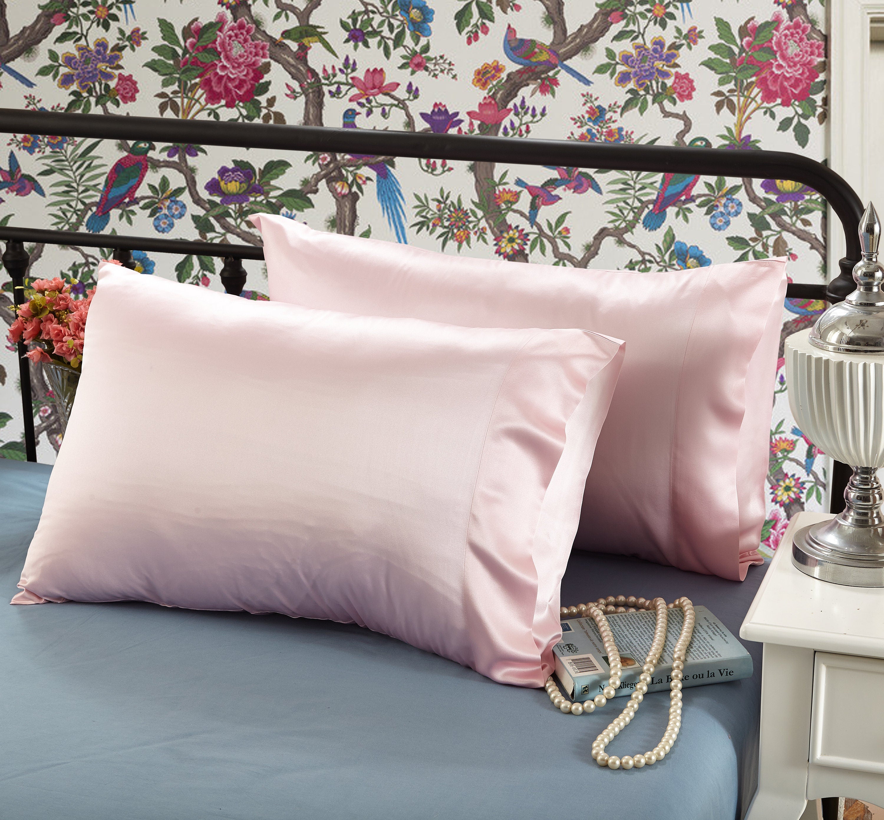 22mm Silk Pillowcase,  Handmade with 100% 6A Pure Silk, Beauty Sleep Anti Ageing/Wrinkles, for King, Queen, Customized sizes Bedding.