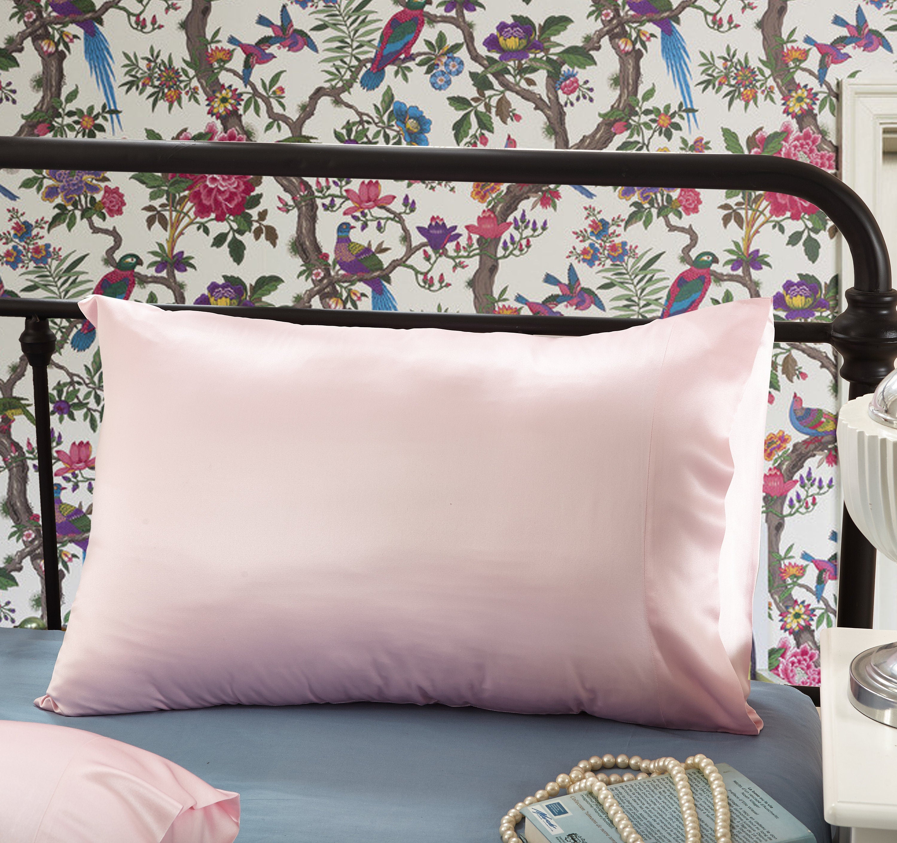 22mm Silk Pillowcase,  Handmade with 100% 6A Pure Silk, Beauty Sleep Anti Ageing/Wrinkles, for King, Queen, Customized sizes Bedding.