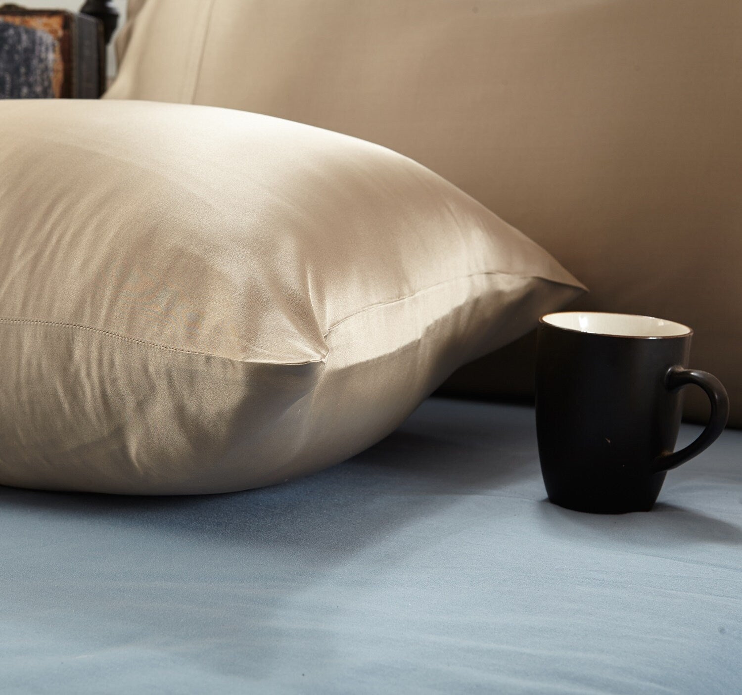 30mm Solid Cream Coffee, Handmade with 100% 6A Pure Silk, Beauty Sleep Anti Ageing/Wrinkles, for King, Queen, Customized sizes Bedding.