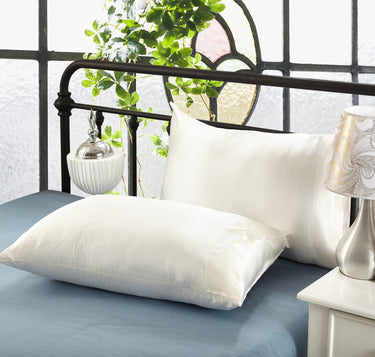 30mm Solid Off-White, Handmade with 100% 6A Pure Silk, Beauty Sleep Anti Ageing/Wrinkles, for King, Queen, Customized sizes Bedding.