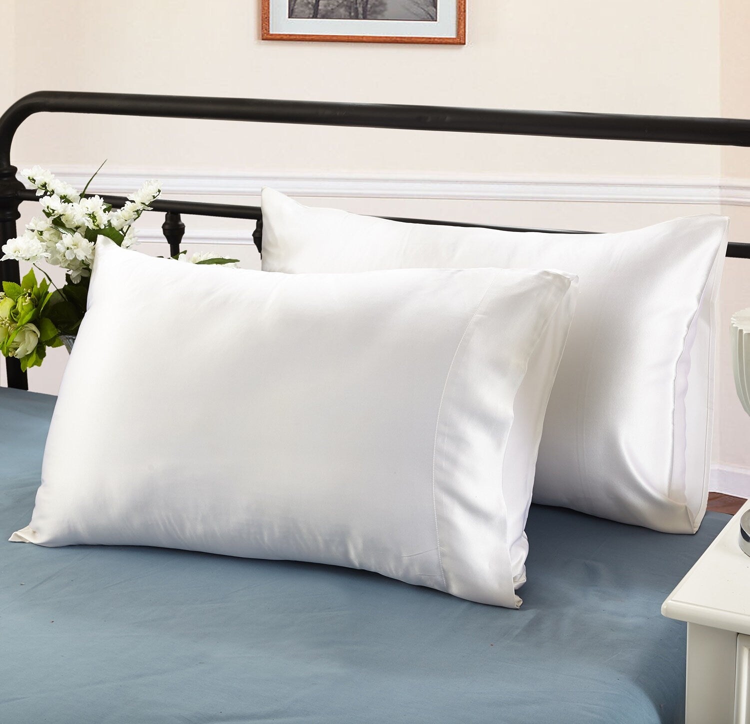 30mm Solid Optical White, Handmade with 100% 6A Pure Silk, Beauty Sleep Anti Ageing/Wrinkles, for King, Queen, Customized sizes Bedding.