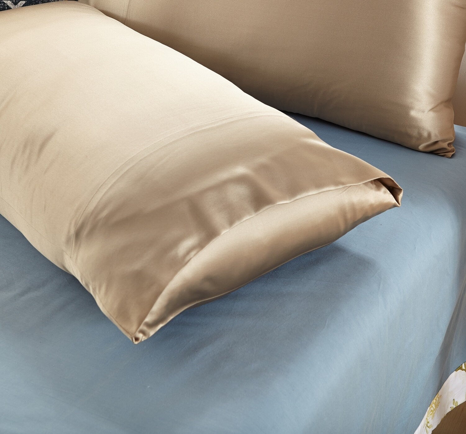 30mm Solid Cream Coffee, Handmade with 100% 6A Pure Silk, Beauty Sleep Anti Ageing/Wrinkles, for King, Queen, Customized sizes Bedding.