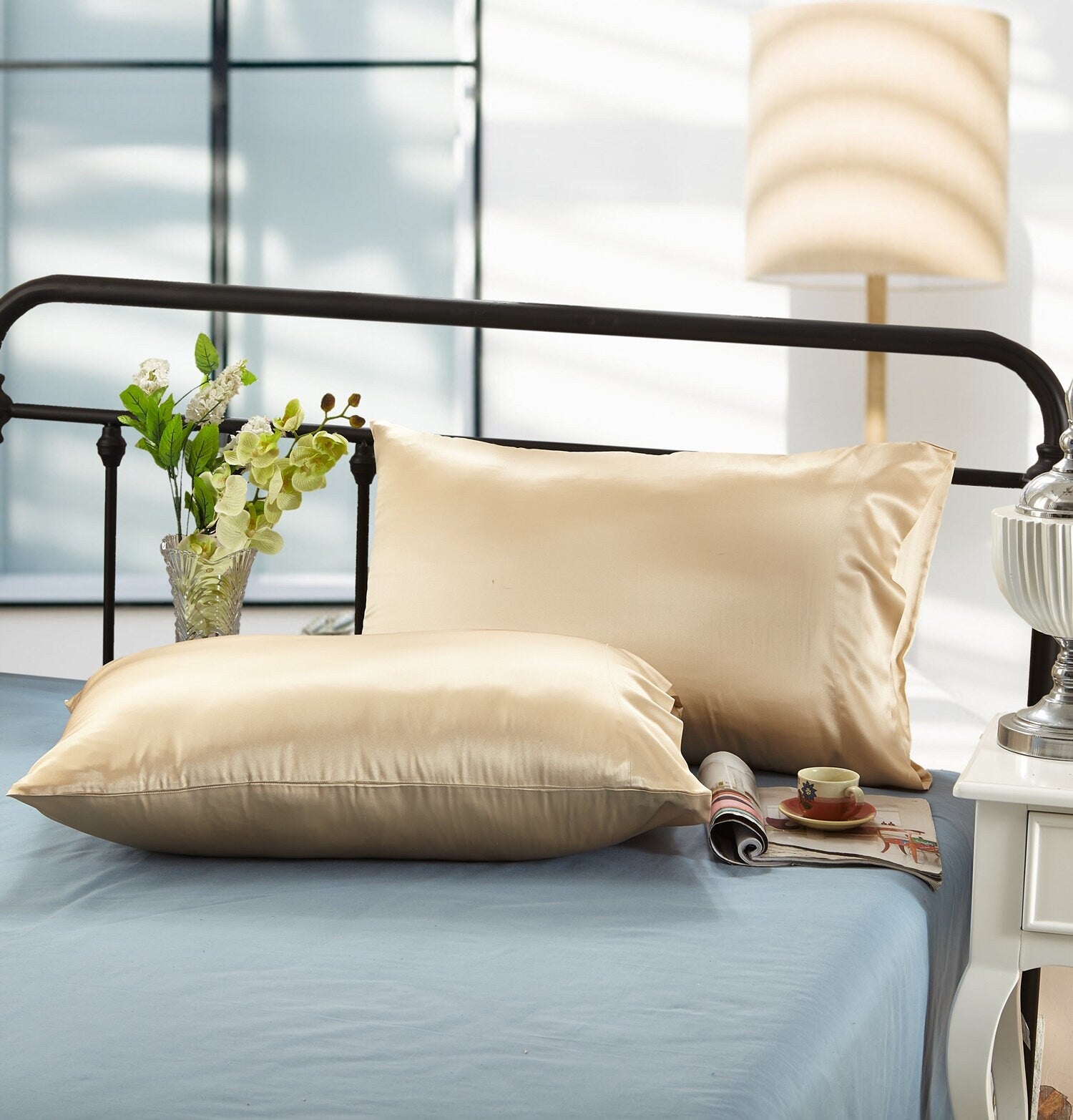 30mm Solid Champagne, Handmade with 100% 6A Pure Silk, Beauty Sleep Anti Ageing/Wrinkles, for King, Queen, Customized sizes Bedding.