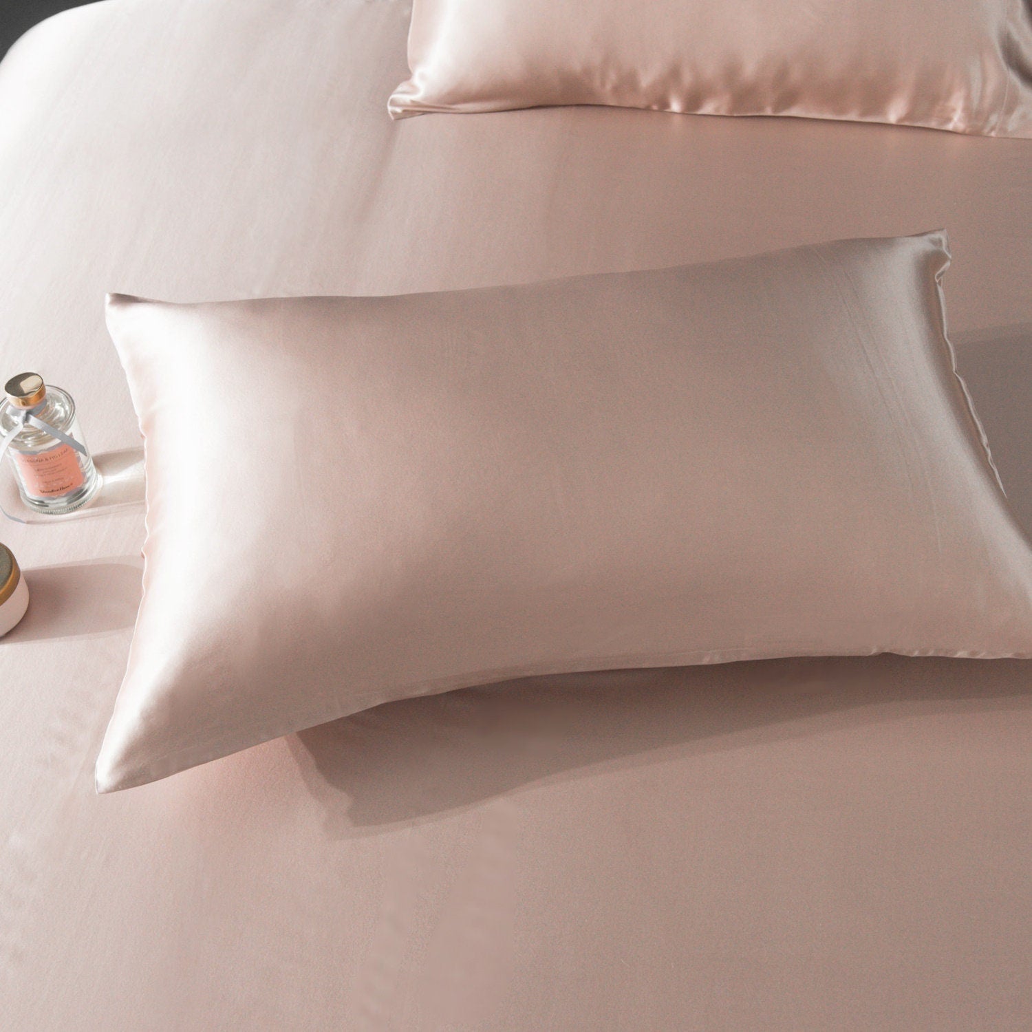 22mm Anna Pink Pillowcase, Handmade with 100% 6A Pure Silk, Beauty Sleep Anti Ageing/Wrinkles, for King, Queen, Customized sizes Bedding.