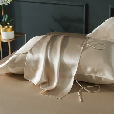 22mm Cream Coffee Pillowcase, Handmade with 100% 6A Pure Silk, Beauty Sleep Anti Ageing/Wrinkles, for King, Queen, Customized sizes Bedding.