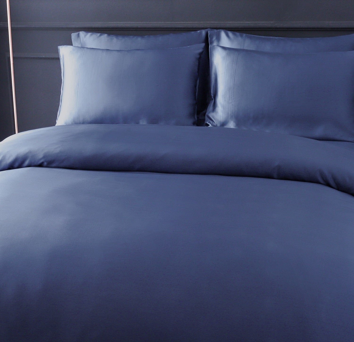22mm Ocean Blue Silk Pillowcase, for Better Skin Less Sleep Creases, Handmade with 100% Silk for King, Queen, and Customized Sizes Bedding.