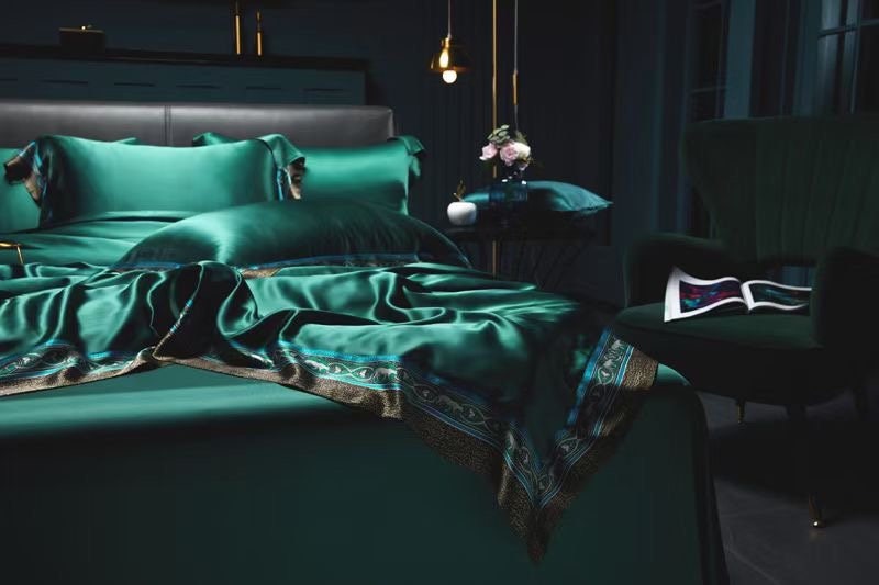 Super Luxury Silk Bedding Set,Oxford Style with detailed Lace Purfle. Anniversary Gift for HER.