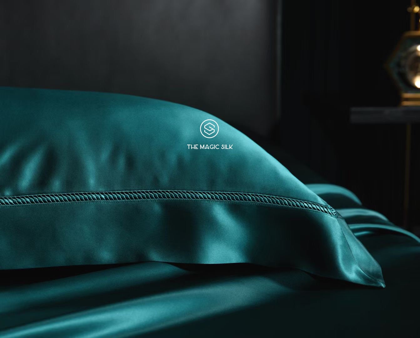 Super Luxury Silk Bedding Set,Oxford Style with detailed Lace Purfle. Anniversary Gift for HER.
