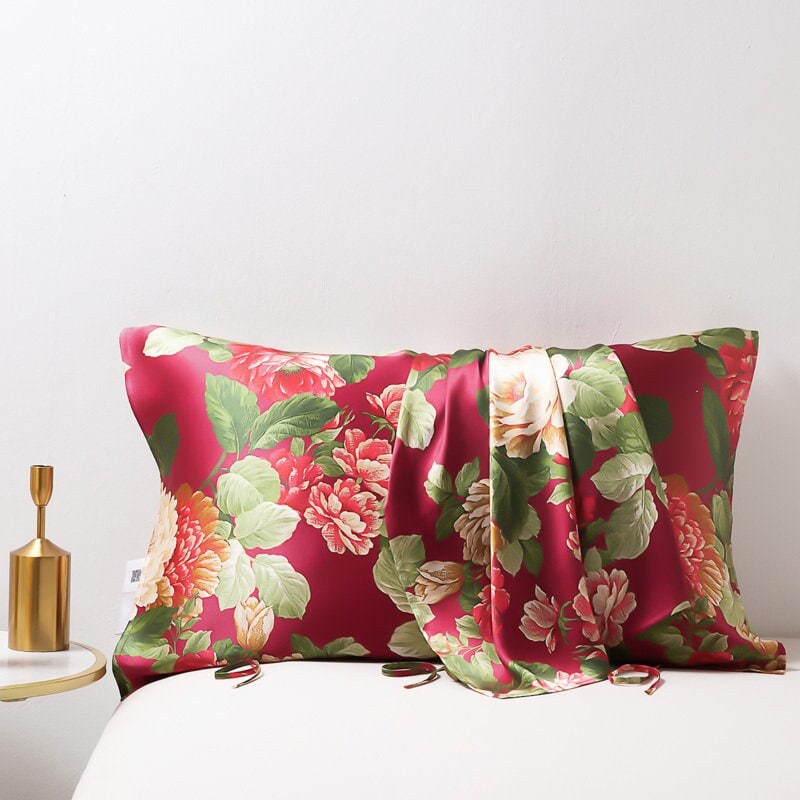 Vintage Style Floral Design 100% Mulberry Silk Pillow Slip,Luxury Silk Pillow Cover,Beautiful 2 Pieces Queen Size Gift Silk Pillowcase.