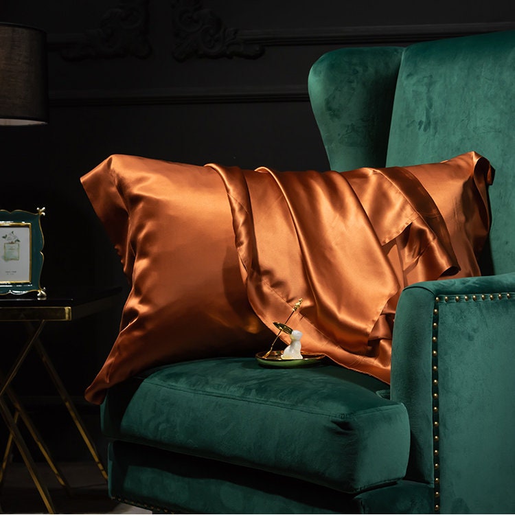 Best Gift for Her Top luxurious silk pillowcase 100% pure silk pillow cover in 17 solid colors, 2 pieces (One pair gift)