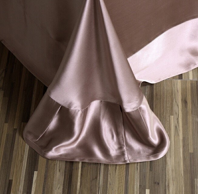 Silk Flat Sheet in 25 momme 100% 6A Grade Mulberry Silk. Queen, King and Custom Sizes in 14 Solid Colors