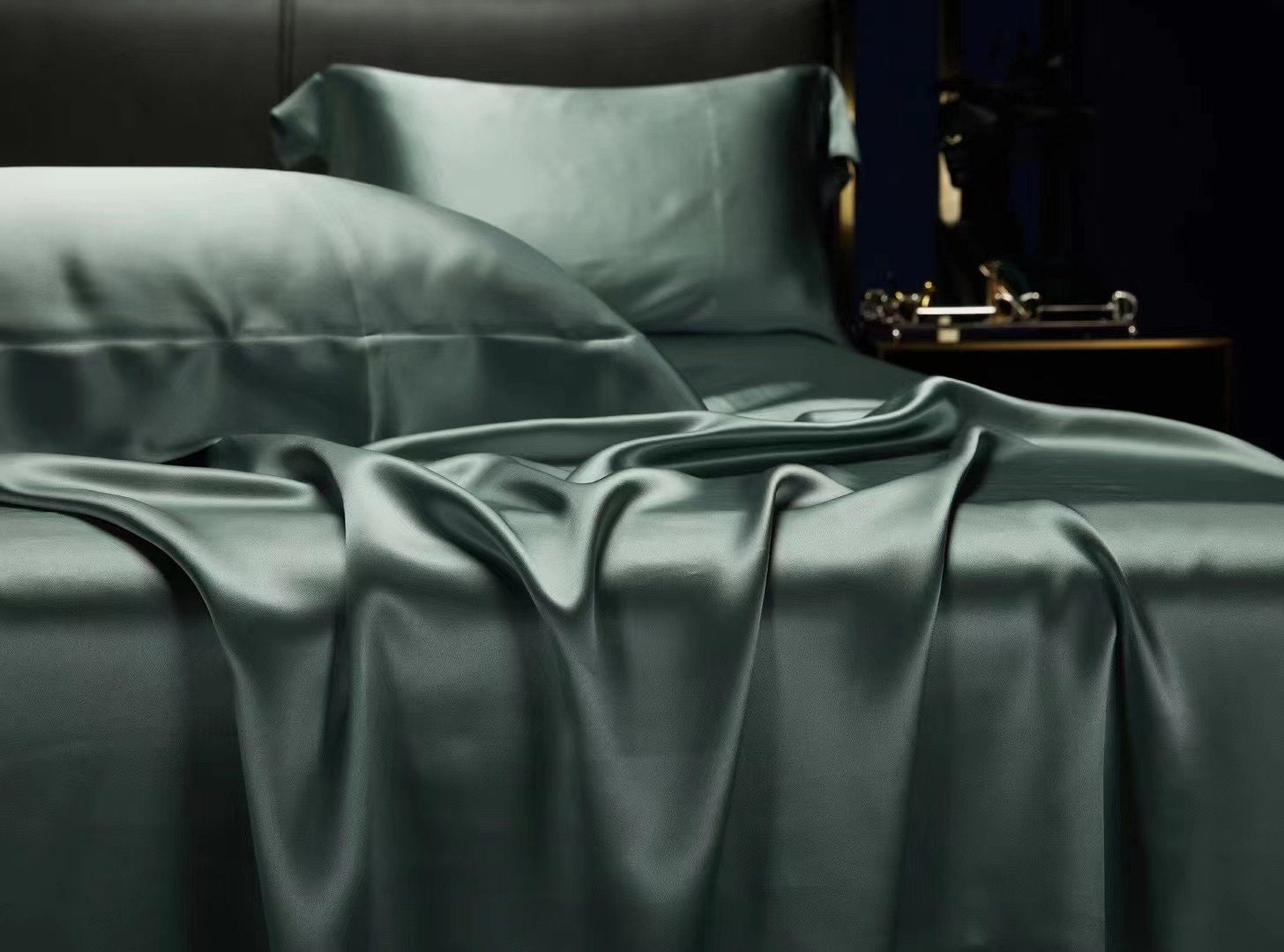 Oxford Pillowcase - 25 Momme 100% Mulberry Silk - Lily Pad