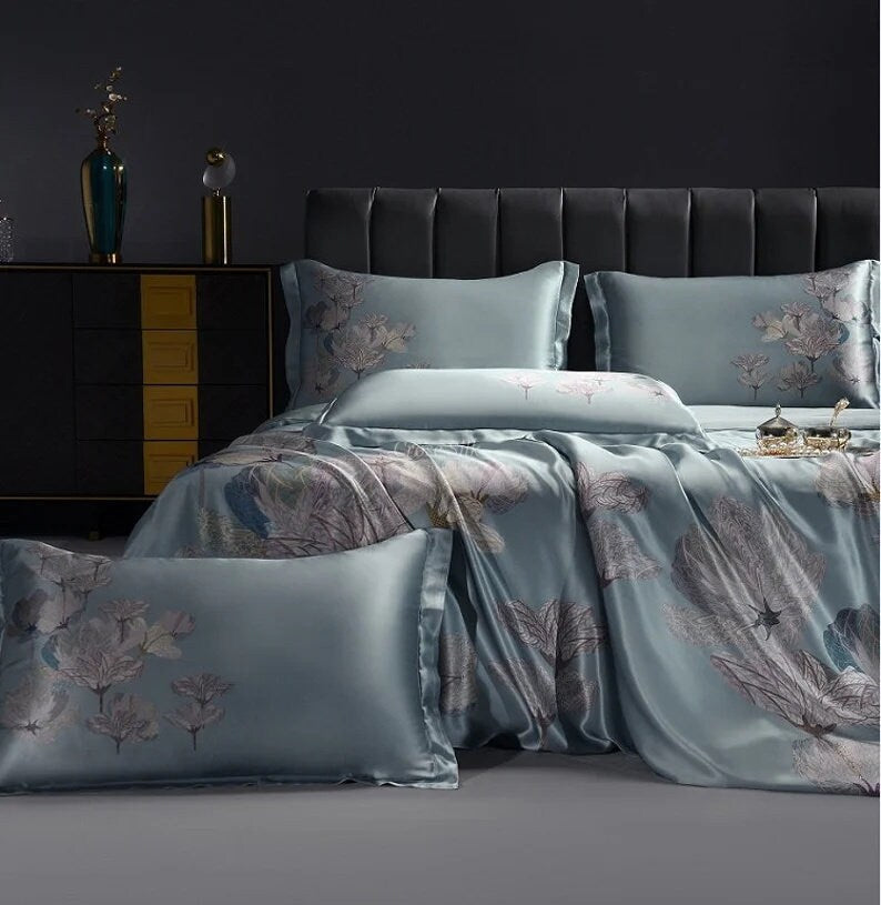 DREAM CATCHER  - 16 Momme 100% Silk Bedding 4pcs Suite