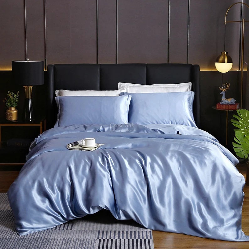 SOFT BLUE - 16 Momme 100% Silk Bedding 4pcs Suite