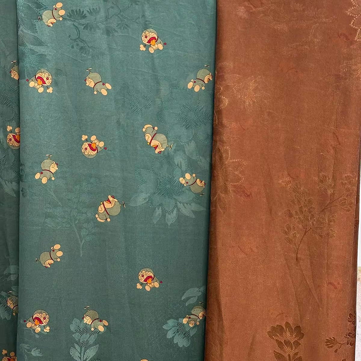 XYHYS 叮当猫- Jacquard HUALUO Hongyunsha silk fabric, 26 momme openwork texture, 110cm by the Yard