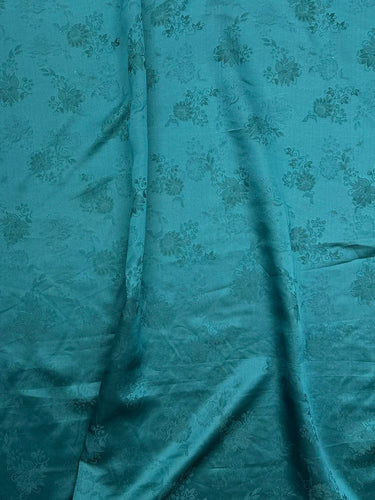 蓝底小花 Mud Silk fabric, Jacquard HUALUO, 25 momme 110cm wide by the Yard