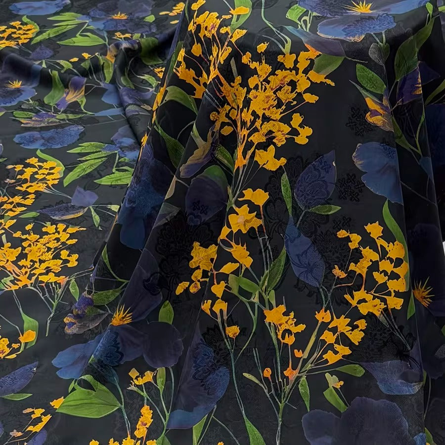 XYHYS 蓝韵金辉- Jacquard HUALUO Hongyunsha silk fabric, 25 momme openwork texthture, 110cm by e Yard