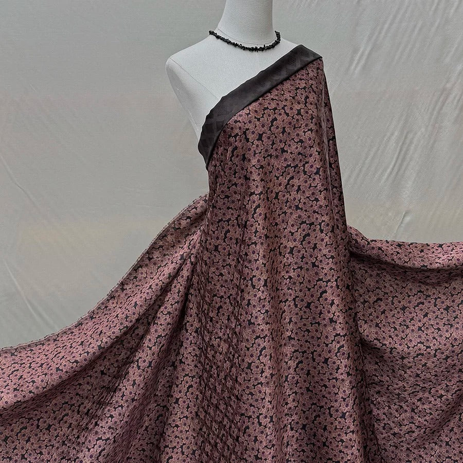 小碎花  Mud Silk fabric, Jacquard HUALUO, 25 momme 110cm wide by the Yard