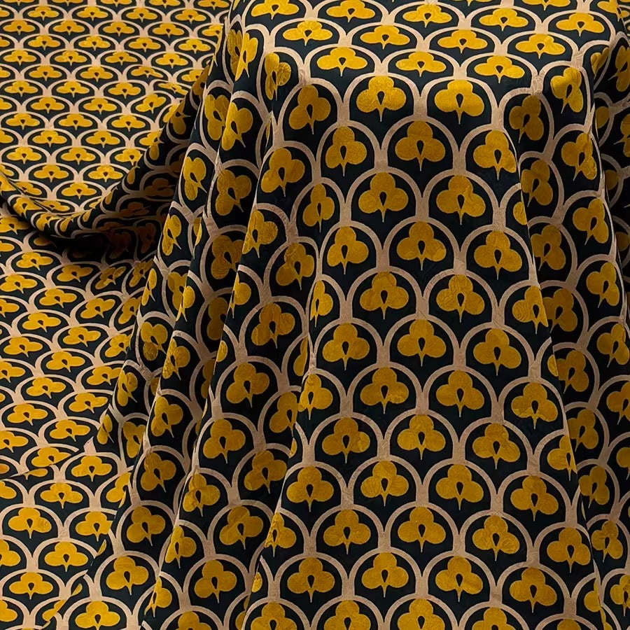 XYHYS 梅花- Jacquard HUALUO Hongyunsha silk fabric, 25 momme openwork texthture, 110cm by e Yard