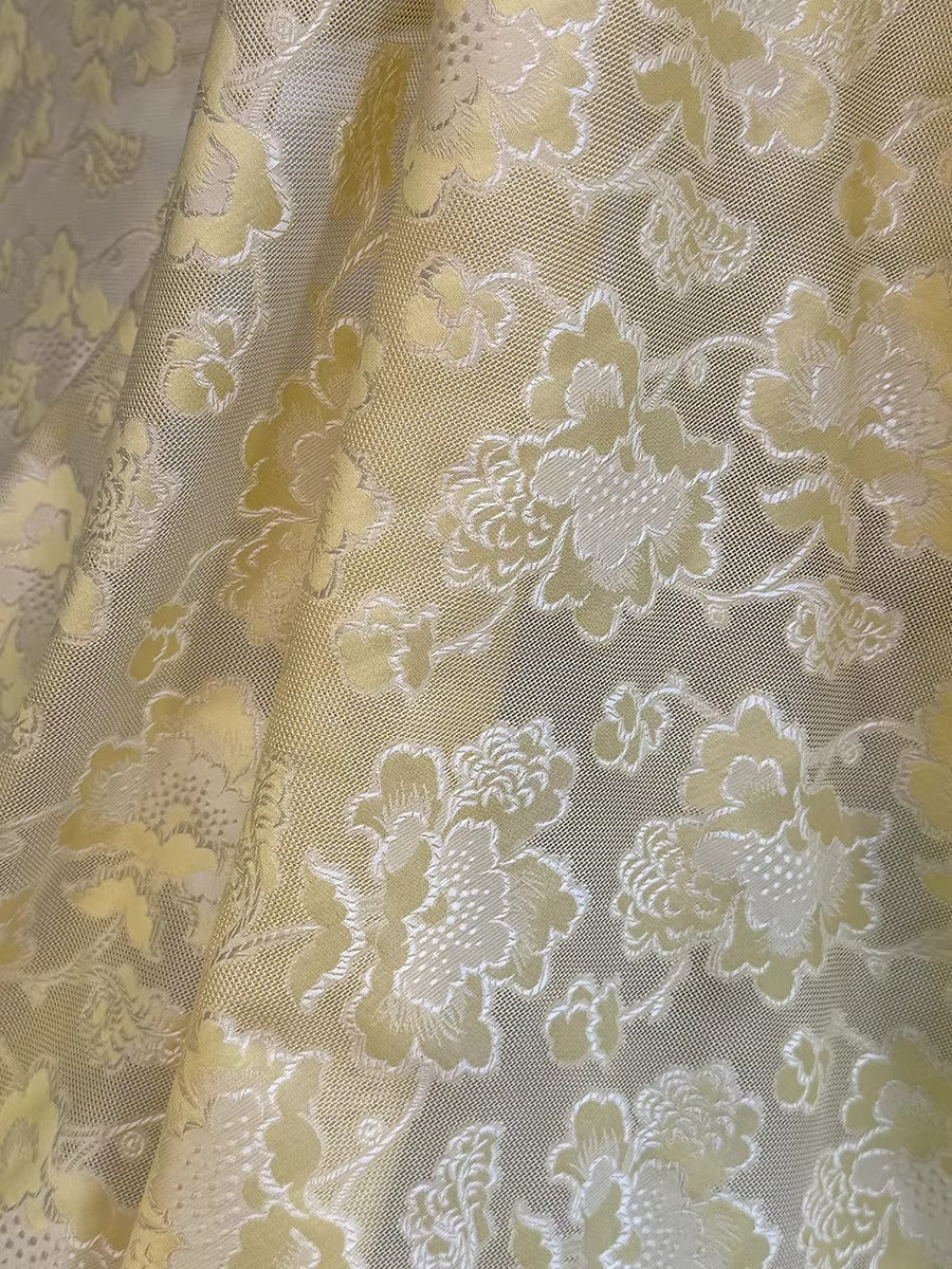 李德喜。四经八纬色织罗XYLN004 - Leno silk fabric,  light yellow peony ,  25 momme 114cm wide by the yard