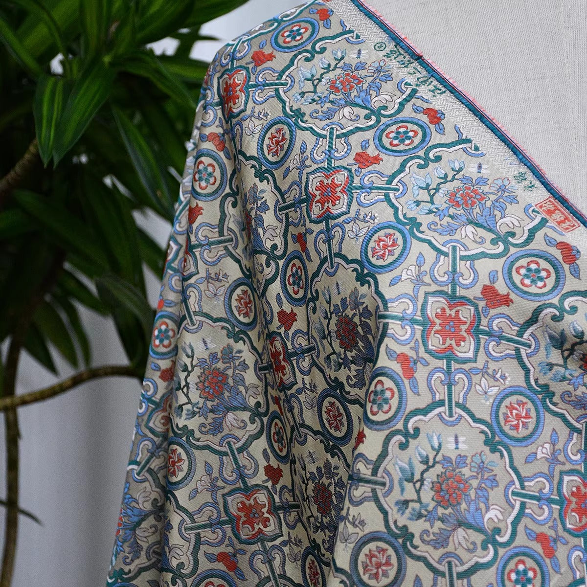 XYLDXSJ021 - Song Brocade 李德喜宋锦, 38 momme 70cm wide by the yard