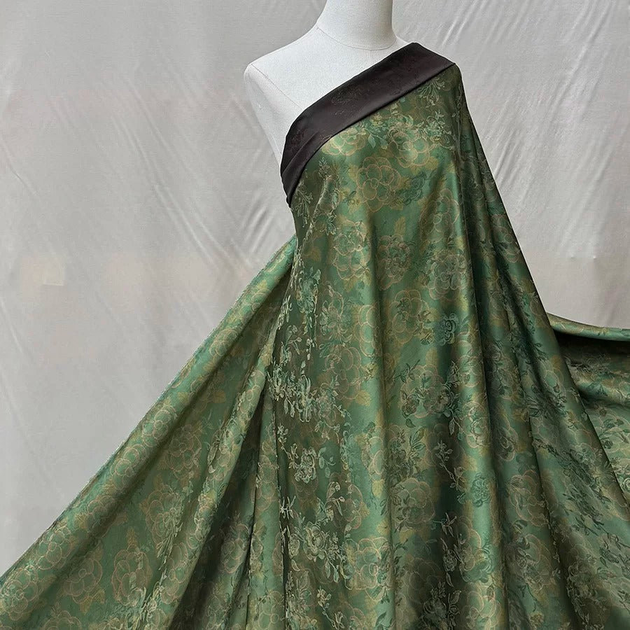 春山拾翠    Mud Silk fabric, Jacquard HUALUO, 25 momme 110cm wide by the Yard