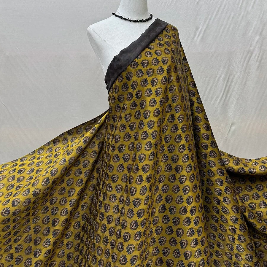 蔓生金  Mud Silk fabric, Jacquard HUALUO, 25 momme 110cm wide by the Yard