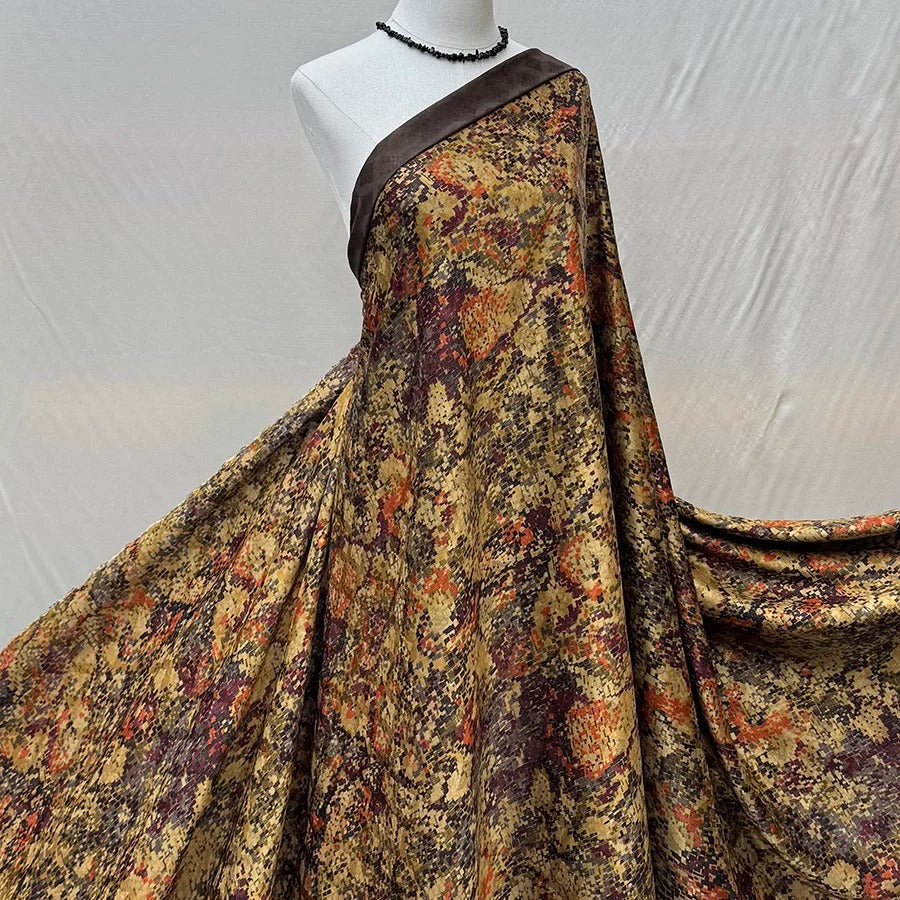 像素花境  Mud Silk fabric, Jacquard HUALUO, 25 momme 110cm wide by the Yard