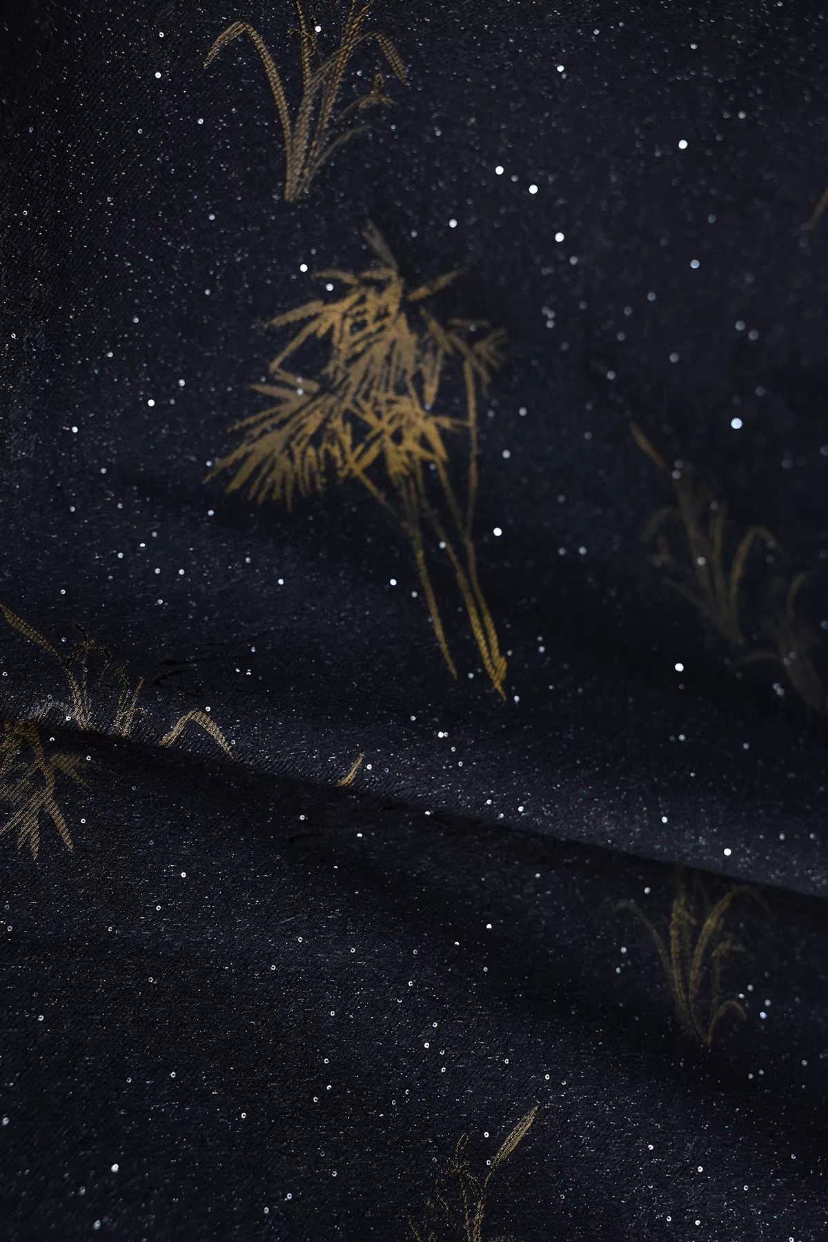 SJKSM010- Jacquard silk wool blend fabric,  53 momme ,ink black, 135cm wide by the yard