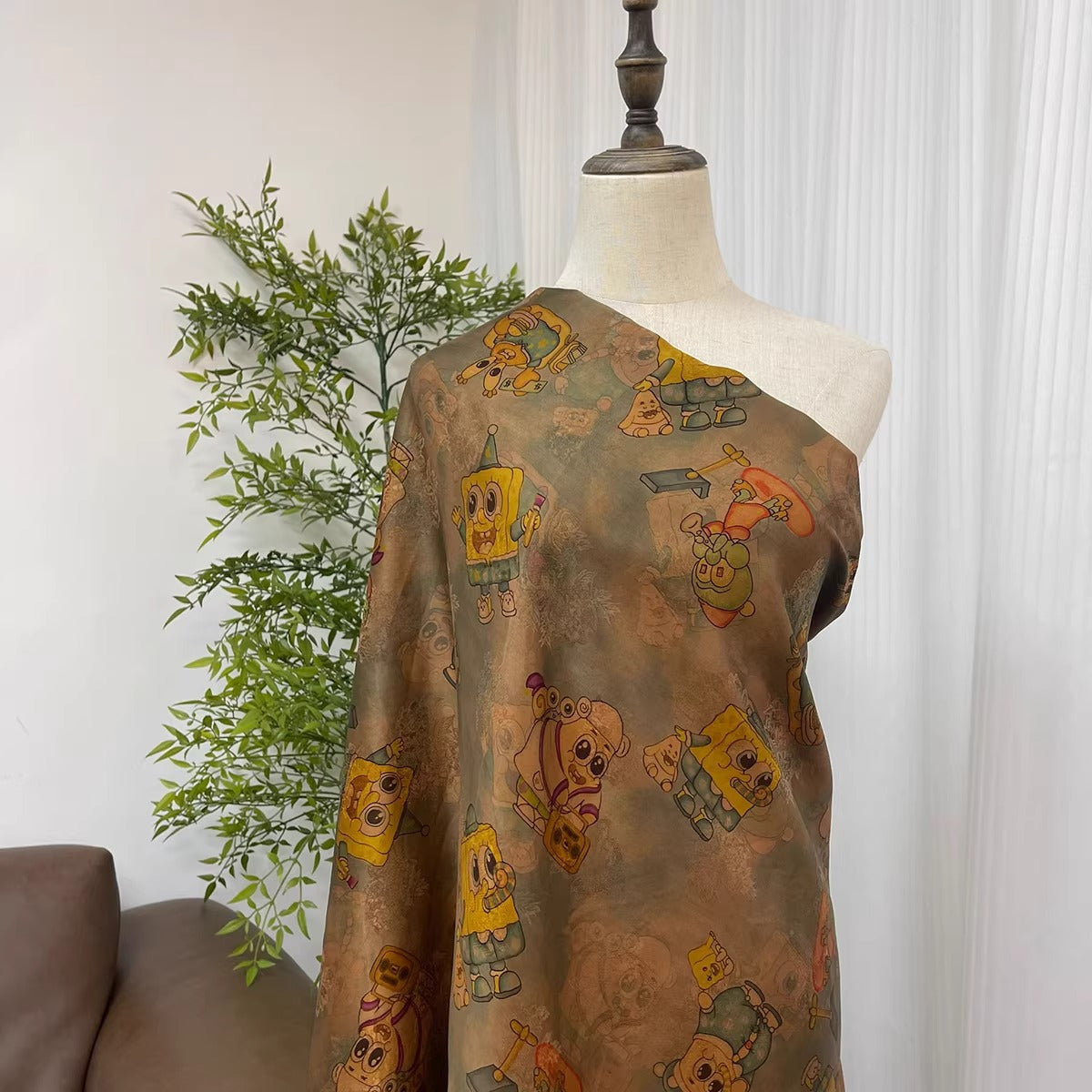 XYHYS 海绵宝宝- Jacquard HUALUO Hongyunsha silk fabric, 26 momme openwork texture, 110cm by the Yard