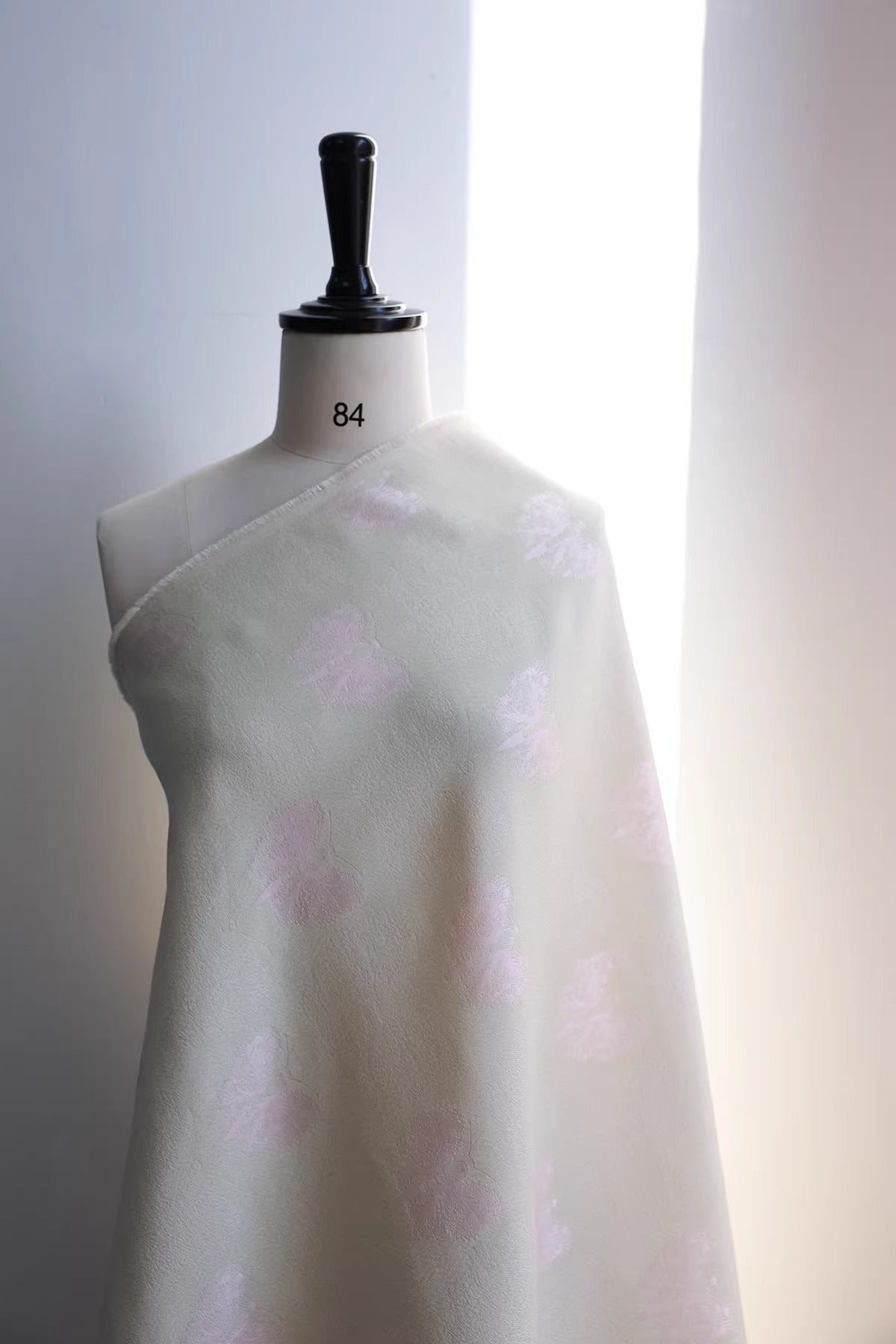 SJKSM014- Jacquard silk wool blend fabric, 45 momme ,butterfly light pink, 135cm wide by the yard