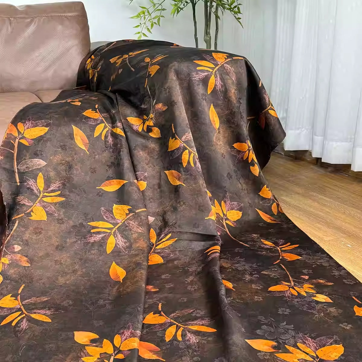 XYHYS叶舞诗华 - Jacquard HUALUO Hongyunsha silk fabric, 25 momme openwork texture, 110cm by the Yard